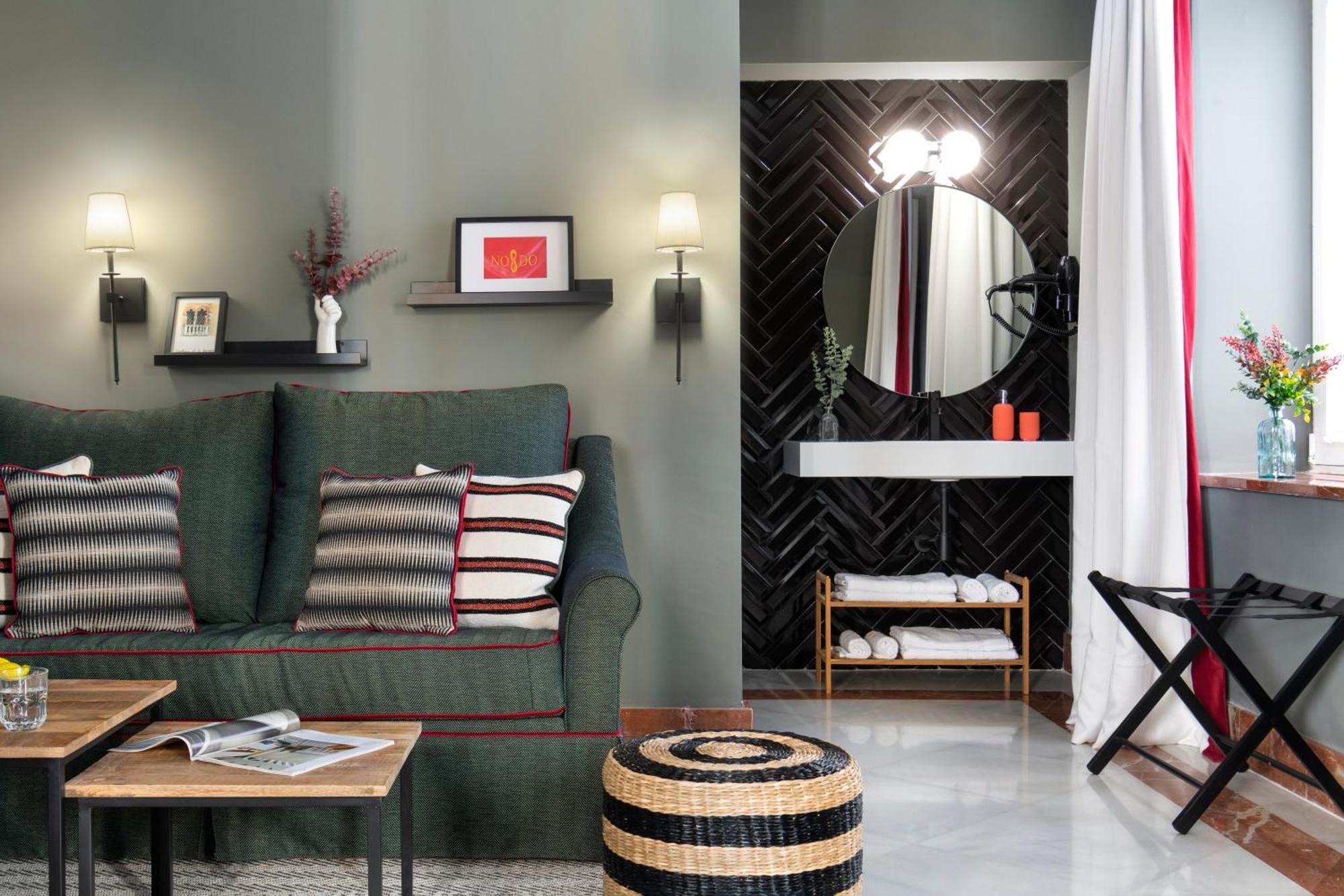 Puerta De Armas Apartments 세비야 외부 사진